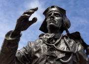 开云棋牌官方-WBG险胜C9，Knight操刀奇招英雄翻盘全球总决赛3:2（北京）