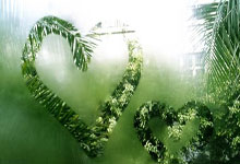 棋牌游戏-蓝黑风暴席卷圣西罗，五环圣火下的暗涌——米兰城的王冠易主与巴黎前夜的无声博弈