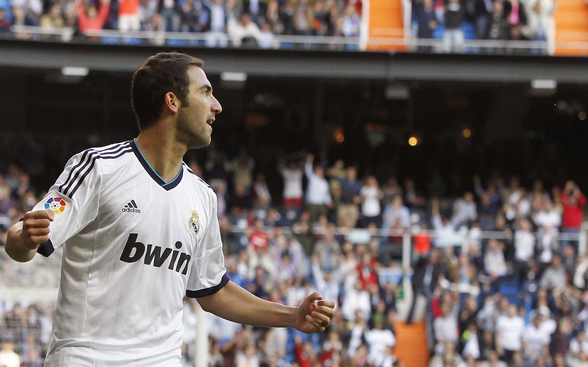 掘金主场力克奇才，班凯罗逆境中完成自我救赎