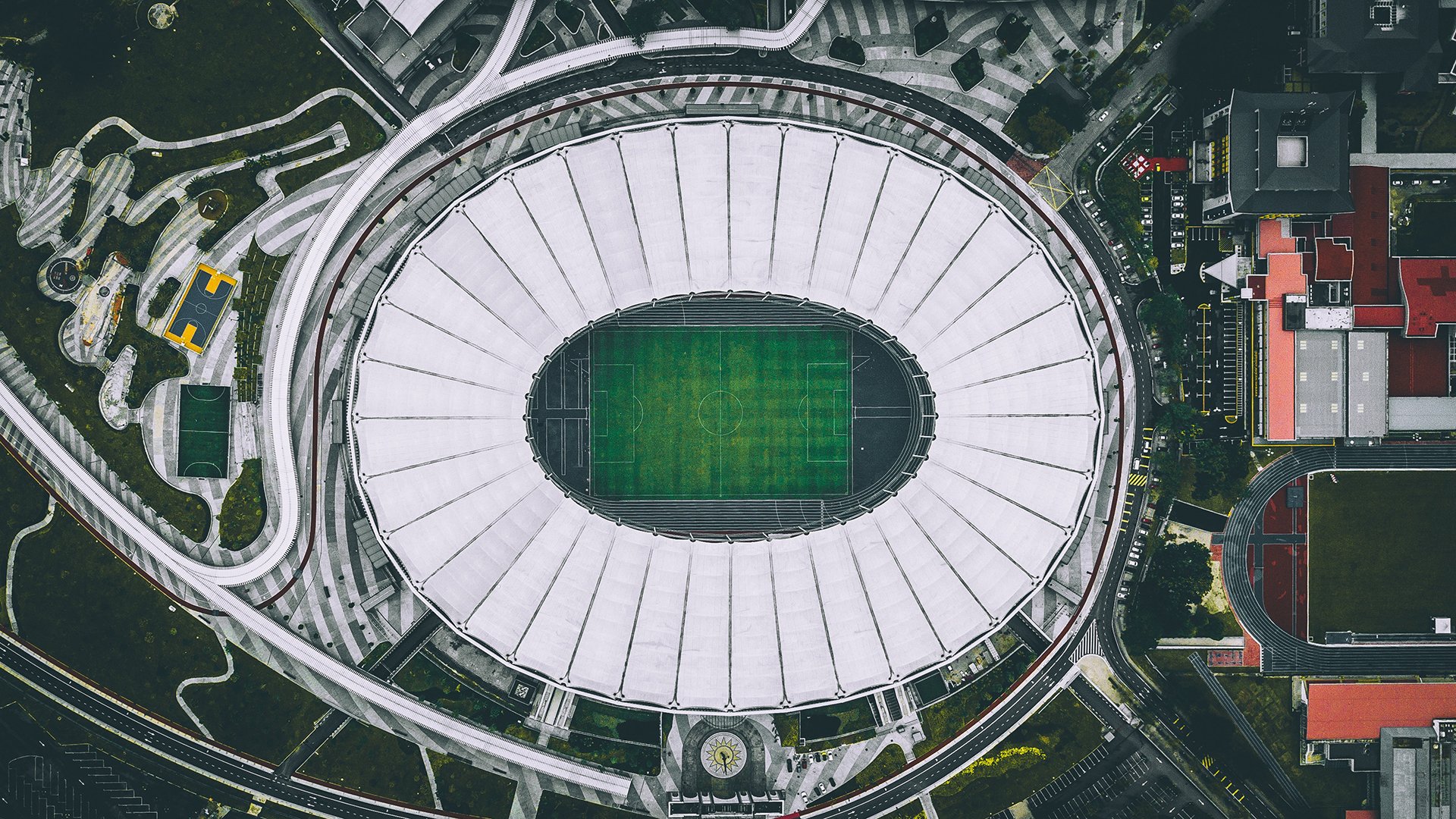 独步E组,2026世界杯关键战,波兰大破突尼斯,登贝莱孤星闪耀引领法兰西突围